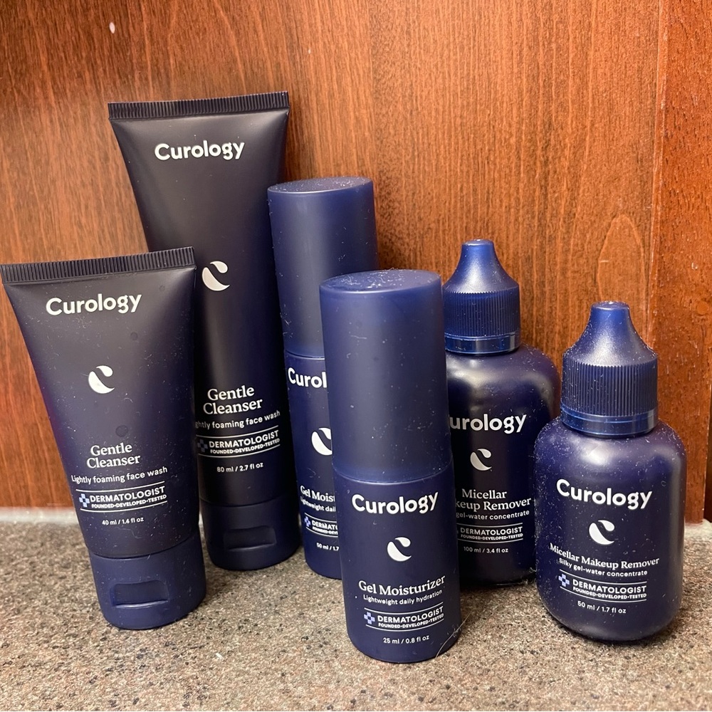 Curology Skincare Set - Cleanser, Moisturizer, makeup remover